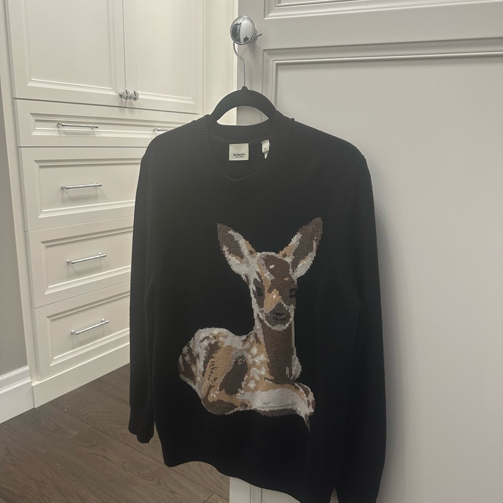Burberry collectible Fawn Sweater unisex. Size large. Ariana Grand Utah.